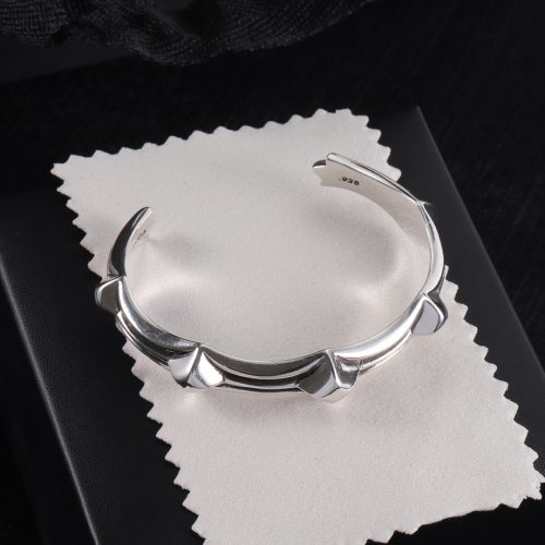 Street Vintage Electroplated Bracelet • Classic Versatile Jewelry K005