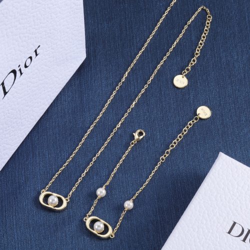 D-Style necklace and bracelet set